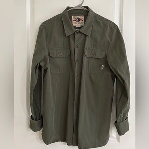 Vans men’s army green button down flannel
